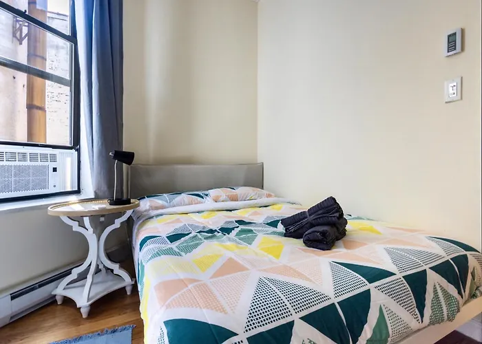 Spacious 4Bd Gem In Manhattan